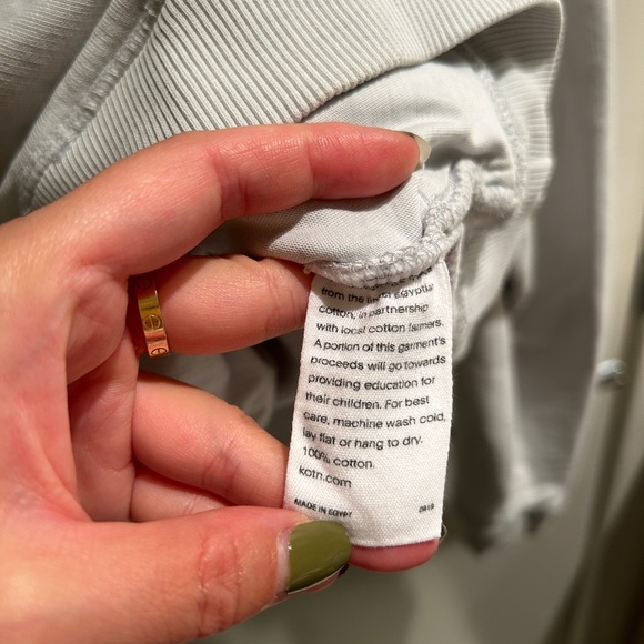 Cropped sweatshirt - Picture 3 of 3